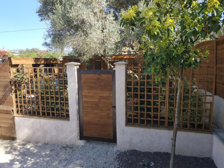 Apartamento Studio Jacuzzi Prive A 8 Min A Pied De La Plage La Ciotat Exterior foto