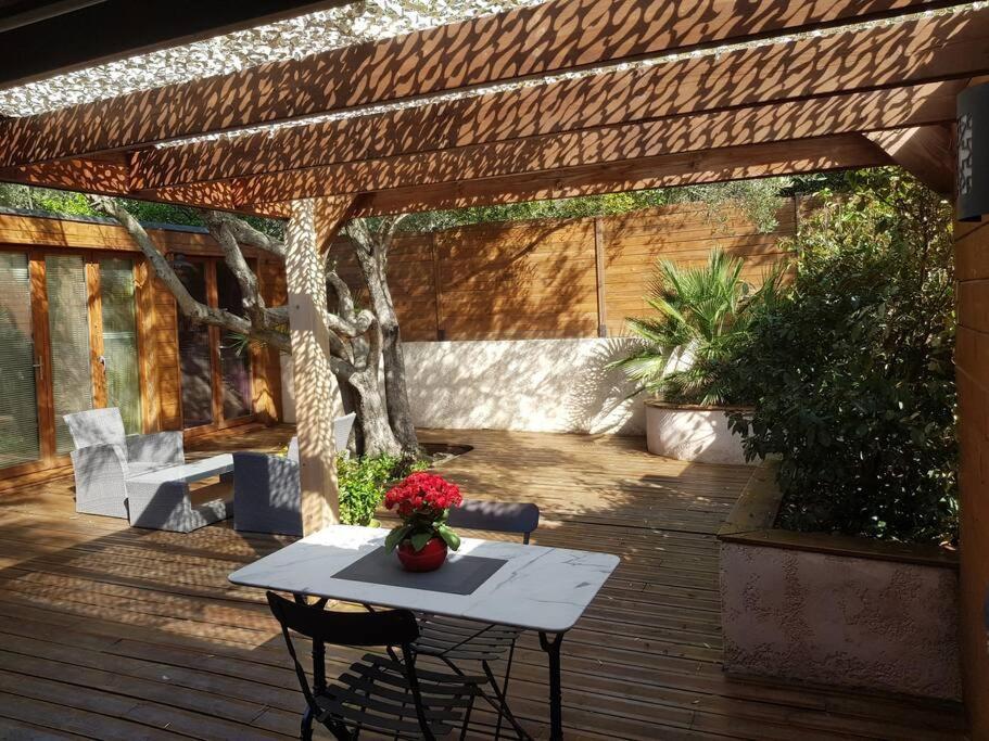 Apartamento Studio Jacuzzi Prive A 8 Min A Pied De La Plage La Ciotat Exterior foto